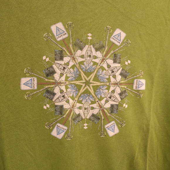 Men's Green Patagonia Graphic T Shirt Large - Picture 2 of 4